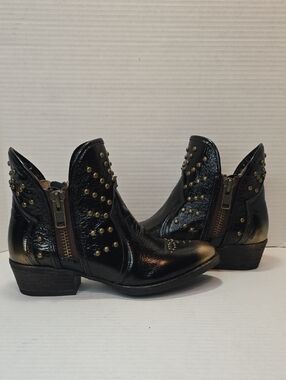 Corral Western Boots Womens Black Patent Leather Ankle Boot Q5209